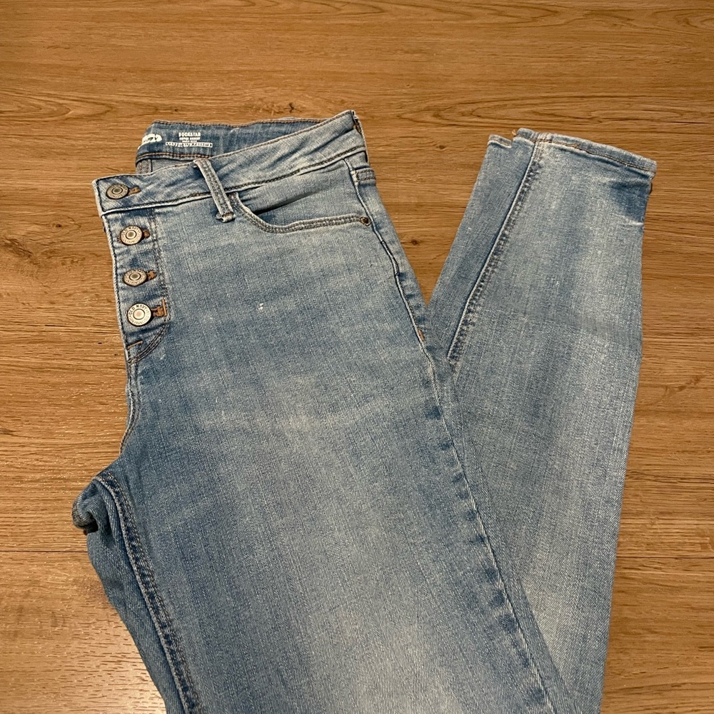 Women's Light Blue High-Waisted Jeans